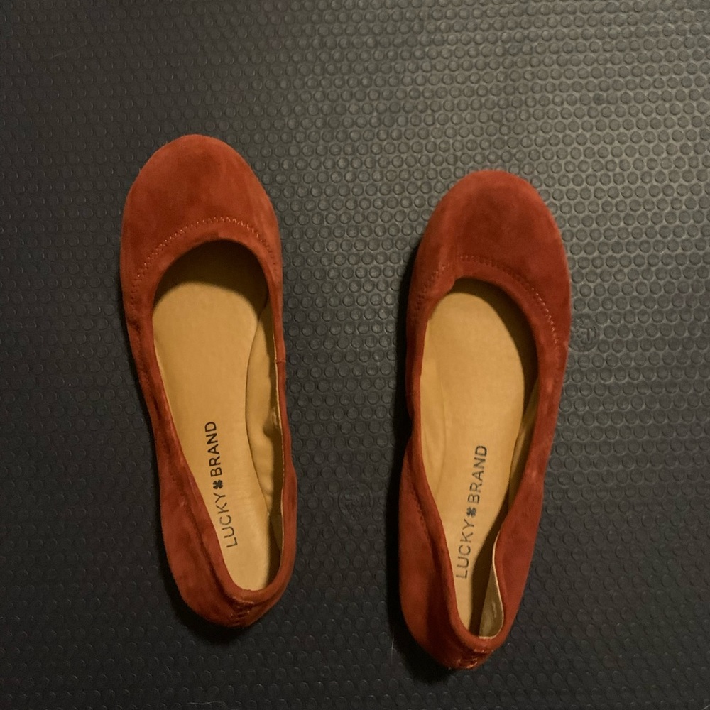 Red ballet flats